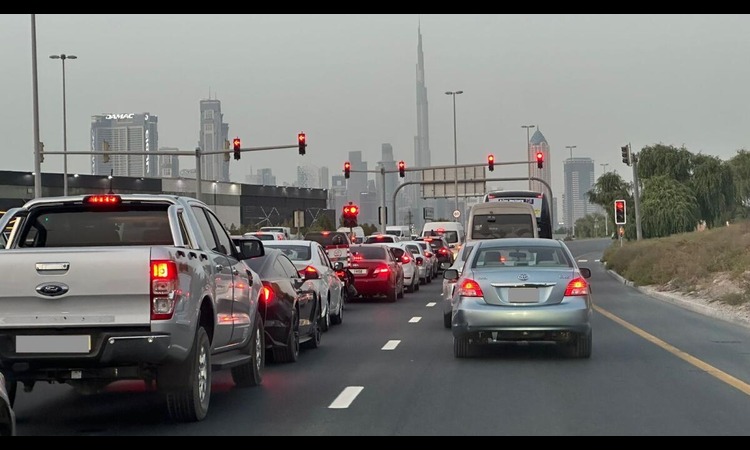Sharjah-Dubai Traffic Explained: New Figures Highlight Causes of Daily Congestion